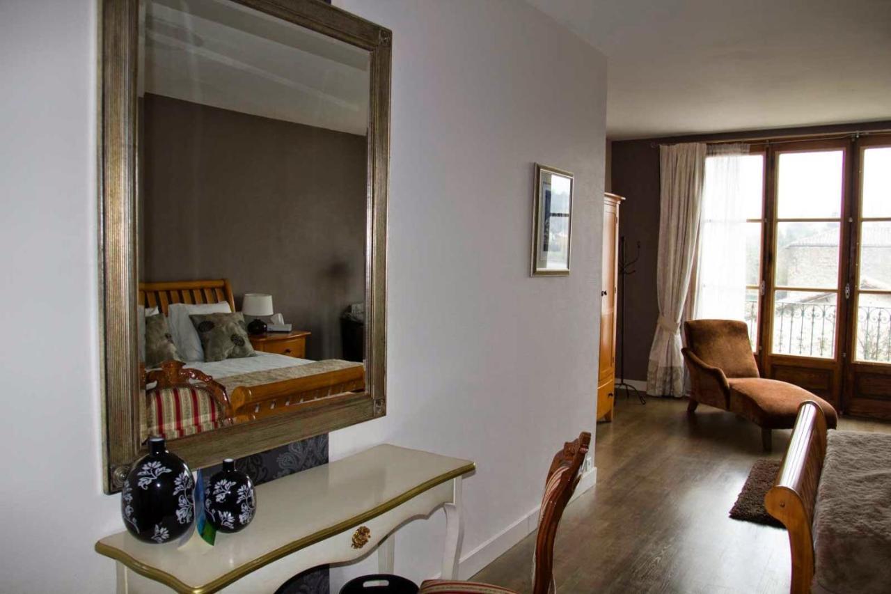 Pont Vieux Chambres D'Hotes コンフォラン エクステリア 写真