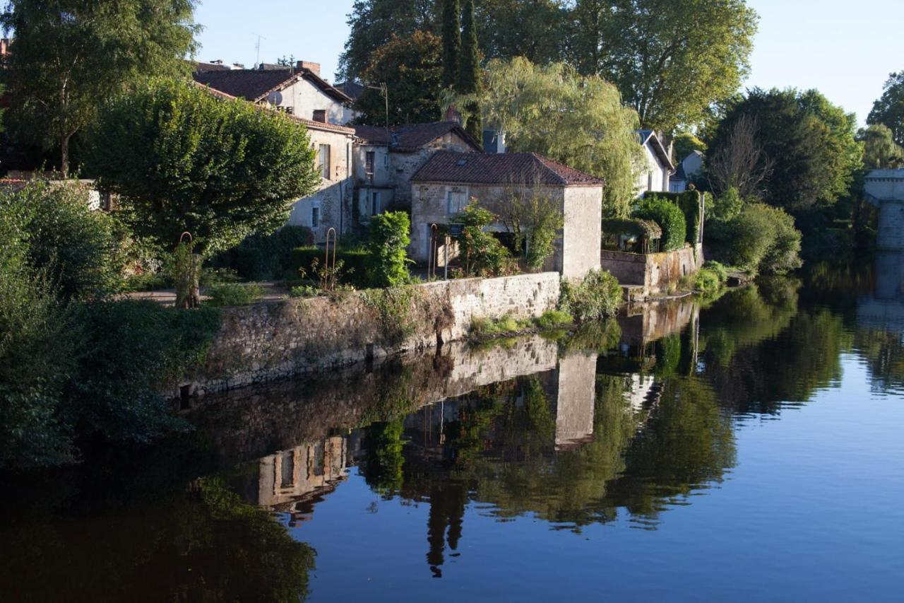 Pont Vieux Chambres D'Hotes コンフォラン エクステリア 写真